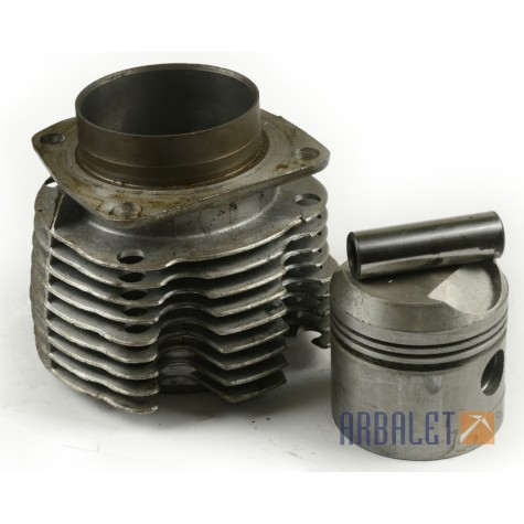 Cylinders, pistons, pins, rings (MT8012-3, MT801238, MT801301)