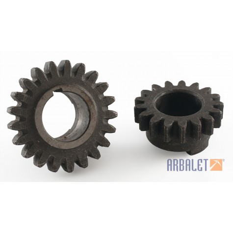 Pair of Primary Shaft Gears (MT804305, MT804303)